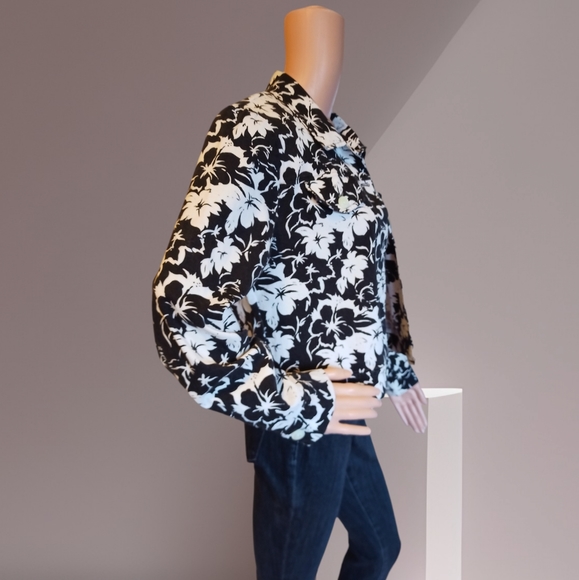 Petite by Michael Phillips Oversized Floral Print Crop Jacket Black/White - Picture 5 of 16